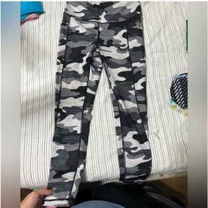 Camo leggings Relist